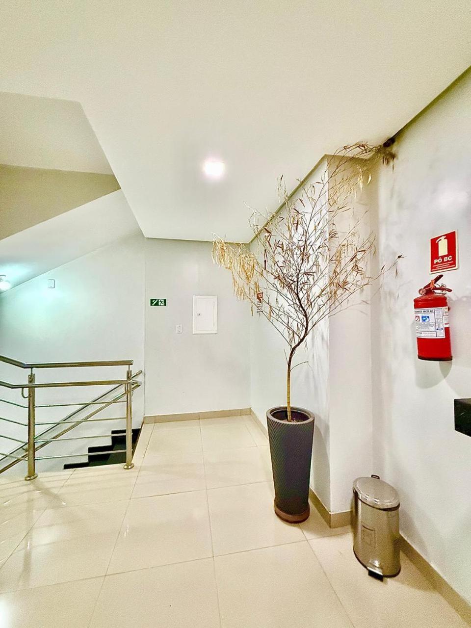Hotel Oliveira 44 Goiânia Buitenkant foto